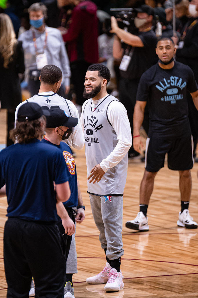10月24日 NBA常规赛 独行侠vs步行者 全场录像回放